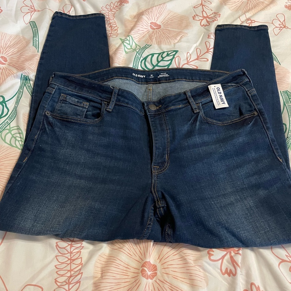Old Navy Women's Dark Blue Jeans . Mid rise Rockstar jeans. New with tag .